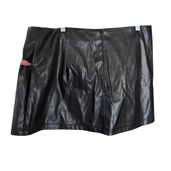 Cider Faux Leather Black Mini Skirt 1XL Size 3X - Picture 2 of 5